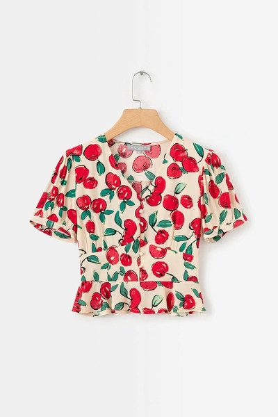 Bluza dama cu aplicatie colorata - model scurt