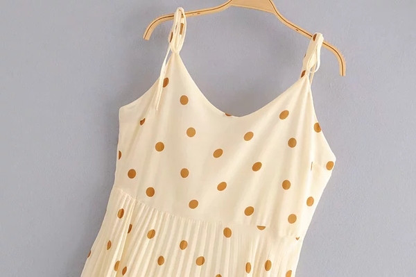 Rochie de dama plisata model nou cu buline de culoare bej