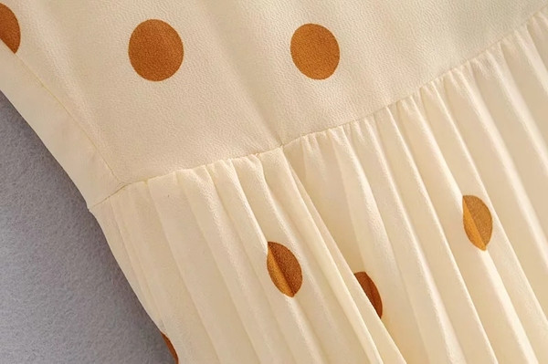 Rochie de dama plisata model nou cu buline de culoare bej