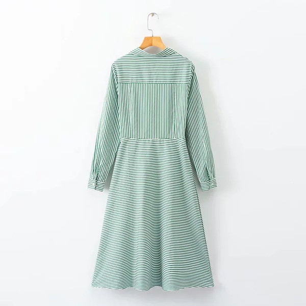 Rochie de dama cu maneci lungi de culoare verde