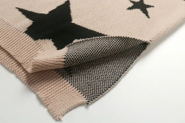 Pulover de dama modern in negru si bej