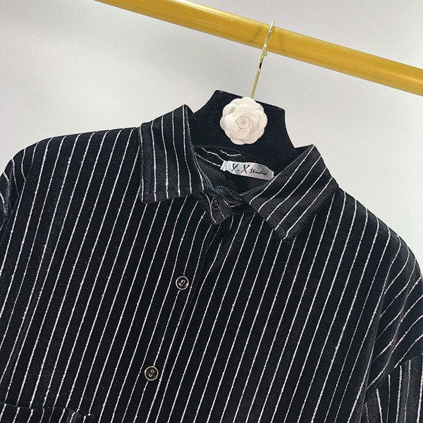 Cămașă de damă în dungi cu mâneci lungi