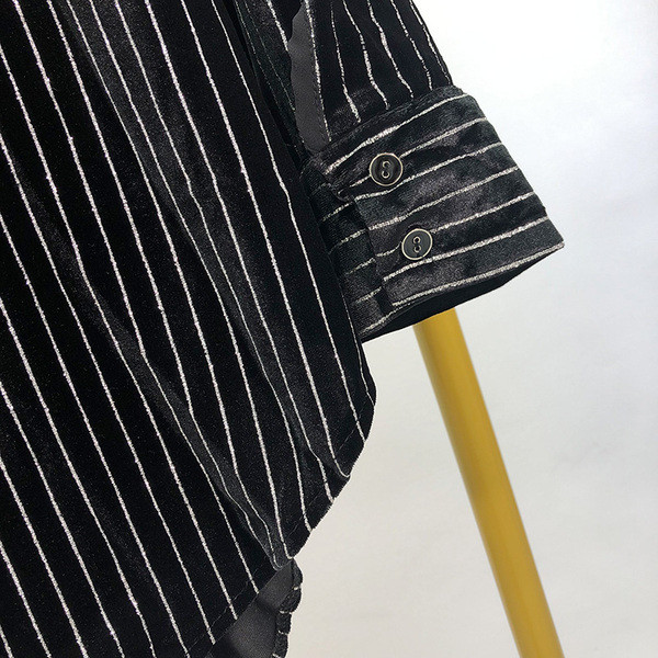 Cămașă de damă în dungi cu mâneci lungi