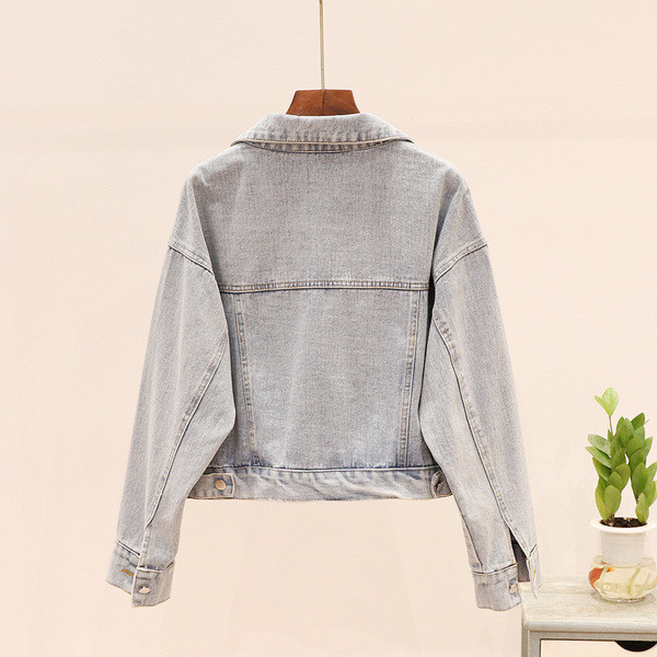 Geaca de dama din blugi cu pietre albastre