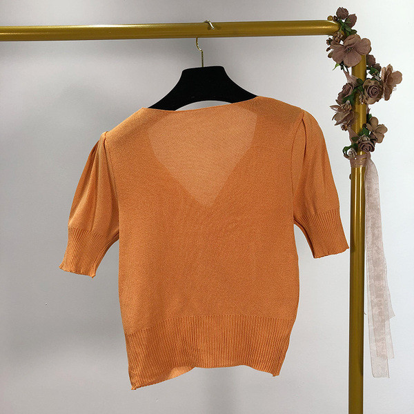 Bluza scurta de dama din tricotat subtire