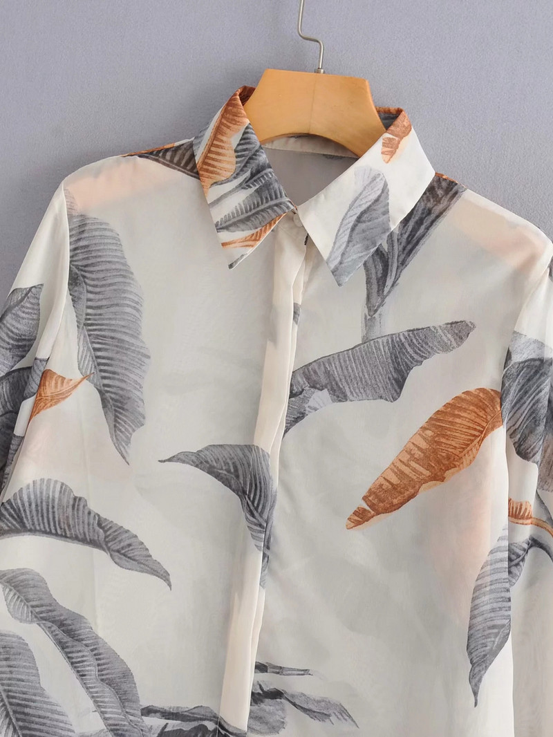 Cămașă de damă cu aplicație albă