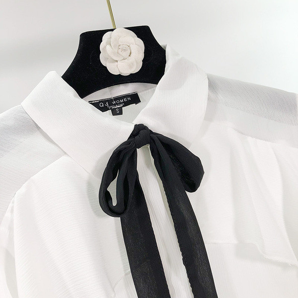 Cămașă și cravate din tul de damă în alb