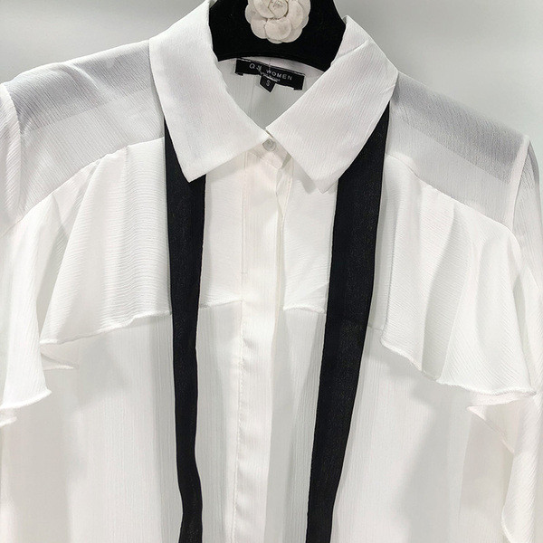 Cămașă și cravate din tul de damă în alb