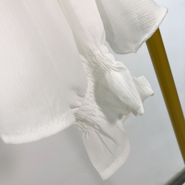 Cămașă și cravate din tul de damă în alb