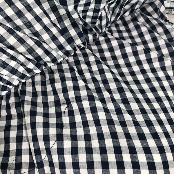 Női kockás blúz egy vállal