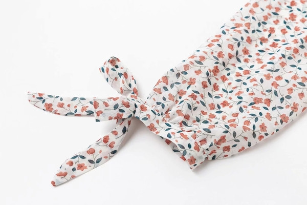 Színes rátéttel és hosszú ujjú női ing