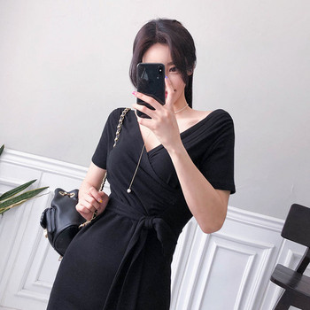 Hosszú női ruha Karcsú modell fekete színben