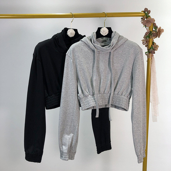 Hanorac scurt cu talie elastica si gluga