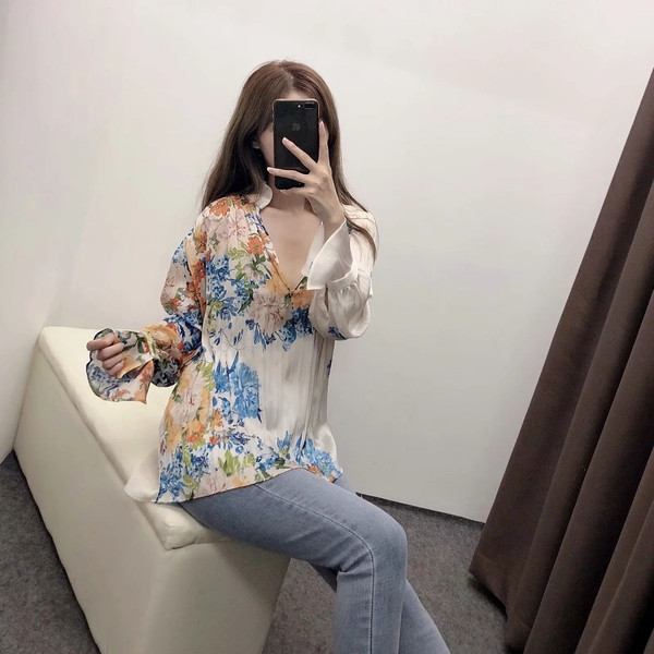Modern női blúz széles modell virágmintával