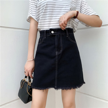 Modern női szoknya magas derékkal, fekete színben