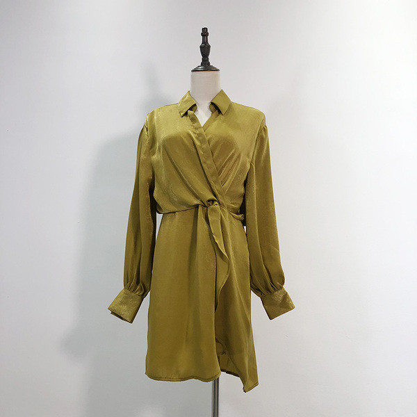 Női alkalmi ruha hosszú ujjal, gumírozott derékkal