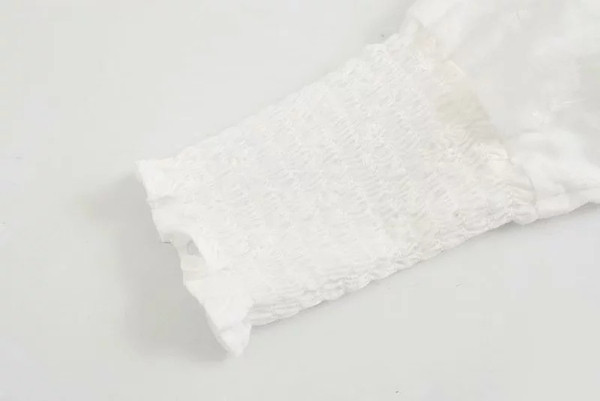 Bluză de damă modernă cu mâneci lungi - culoare albă