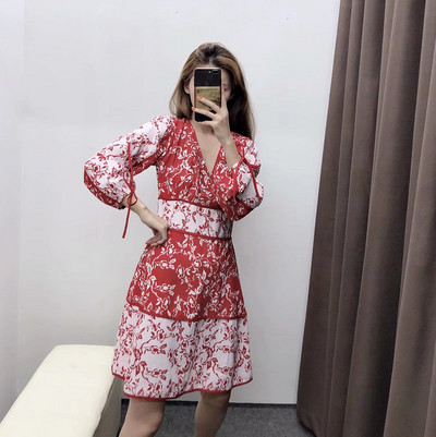 Rochie de dama cu maneca lunga cu model