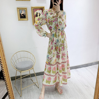 Virágmintás hosszú női ruha - szabású modell