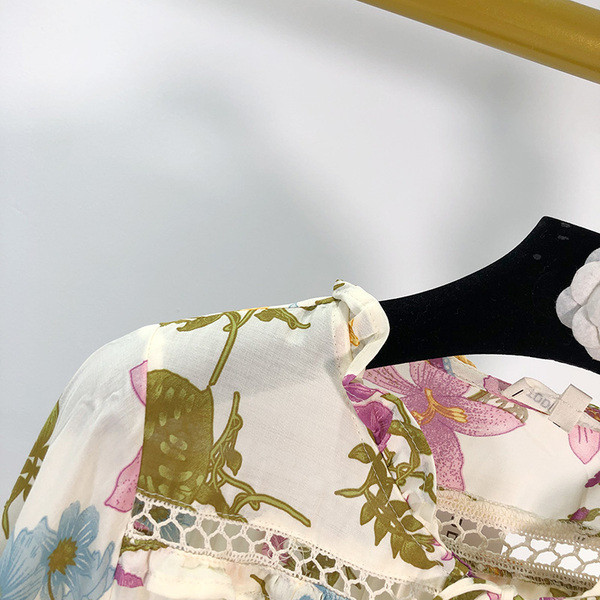 Virágmintás hosszú női ruha - szabású modell