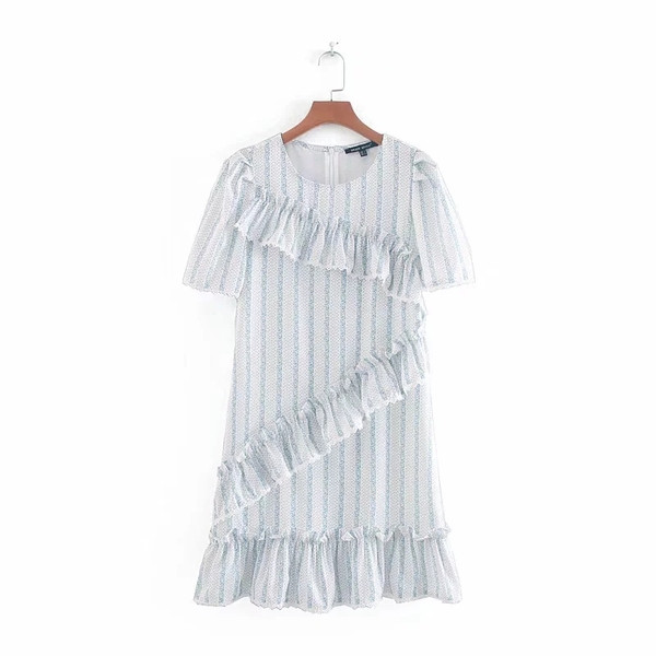 Női modern ruha rövid ujjal - széles modell