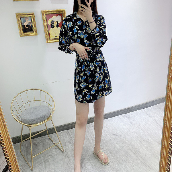 Női alkalmi ruha hosszú ujjú, derékban megkötős