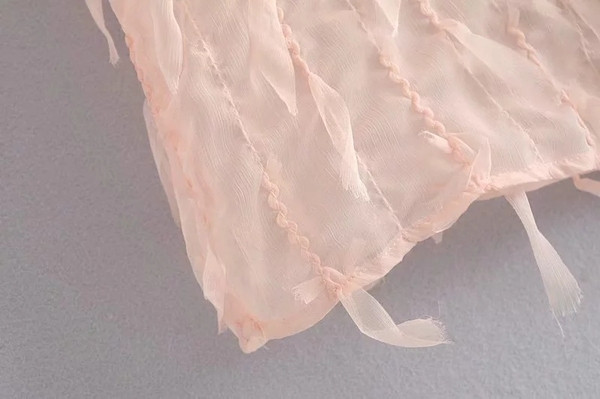 Bluză de damă modernă din dantelă cu mâneci lungi în culoarea roz