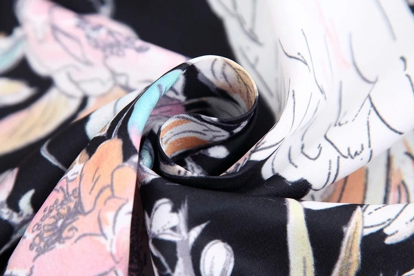 Új modell női nadrág széles modell fekete színben