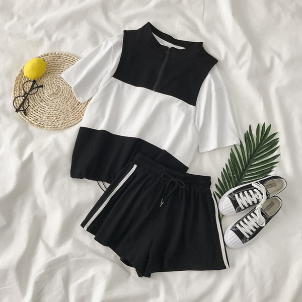 Set de damă sport-casual din trei părți în gri și negru