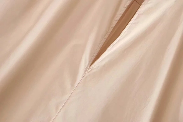 Bézs színű, hosszú ujjú női ruha