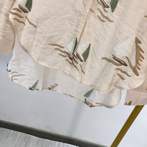 Női ing klasszikus gallérral és zsebbel