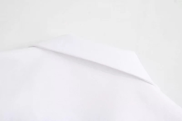 Cămașă de damă cu nasturi alb