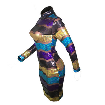 Modern női ruha hosszú ujjal és flitterekkel