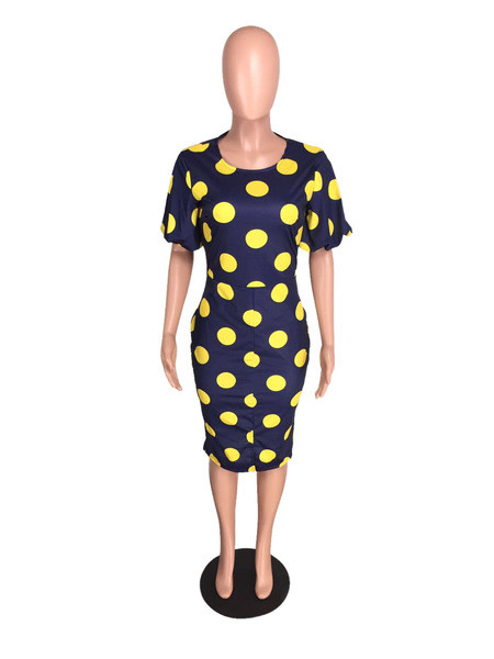 Rochie de damă elegantă cu buline, cu mâneci 3/4 și decolteu O