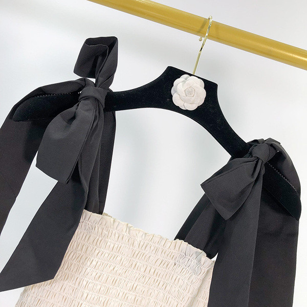 Női elasztikus melltartó nyakkendővel