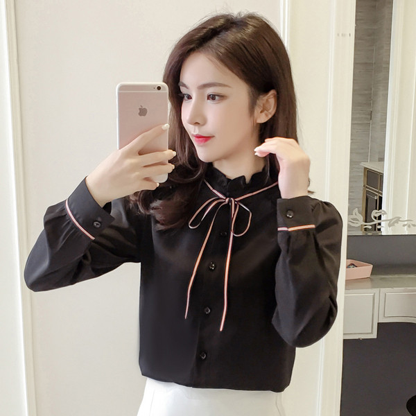 Aktuális női hosszú ujjú ing fehér és fekete színben