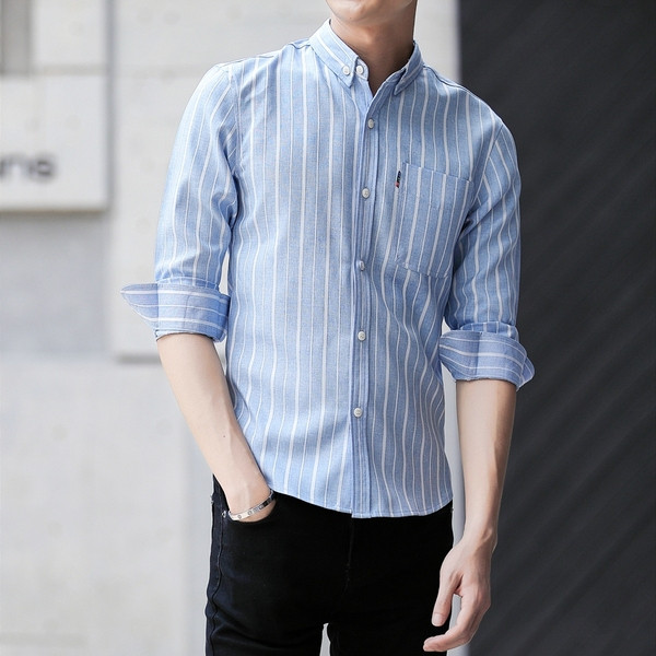 Cămașă bărbătească în dungi, stilată, în două culori, cu buzunar