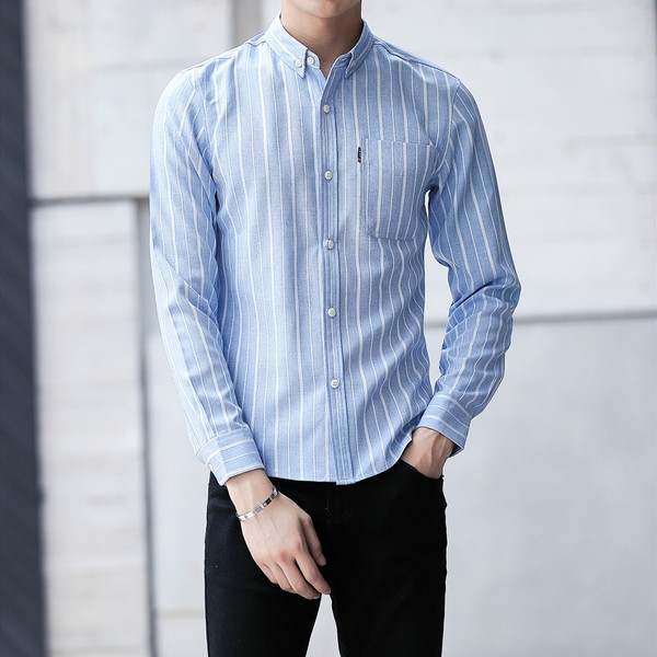 Cămașă bărbătească în dungi, stilată, în două culori, cu buzunar