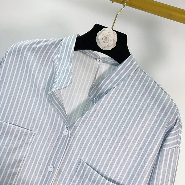 Női csíkos ing klasszikus gallérral és zsebekkel