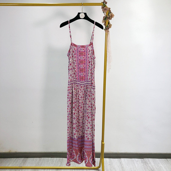 Rochie lunga de dama cu bretele subtiri si model colorat