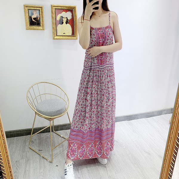 Rochie lunga de dama cu bretele subtiri si model colorat