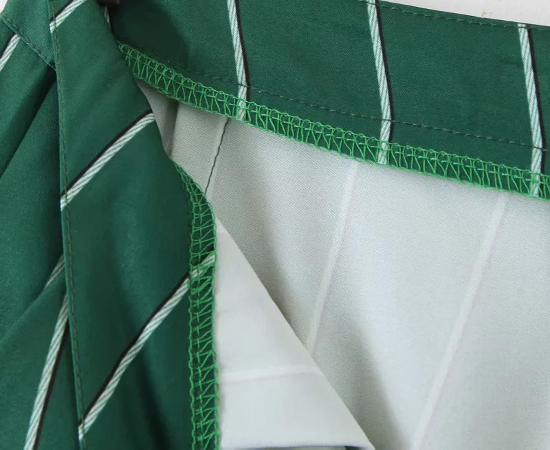Pantaloni eleganti de dama in dungi de culoare verde