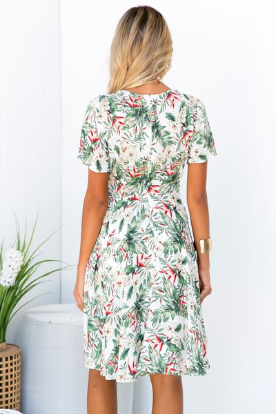 Rochie casual de dama cu maneci scurte si decolteu in V de culoare alba