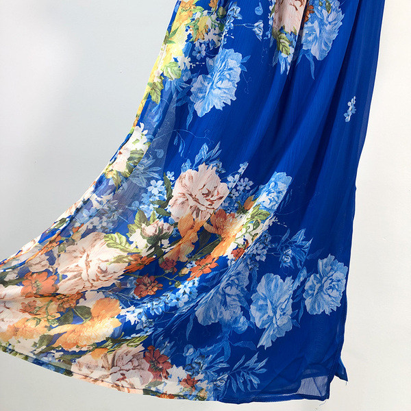 Rochie de dama lunga din sifon cu model albastru si floral