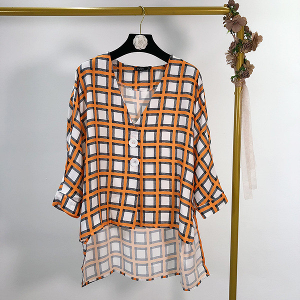 Bluza dama in carouri cu nasturi