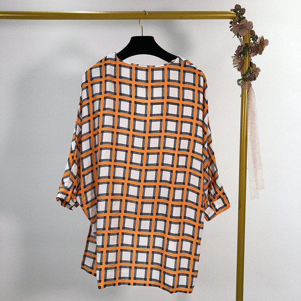 Bluza dama in carouri cu nasturi