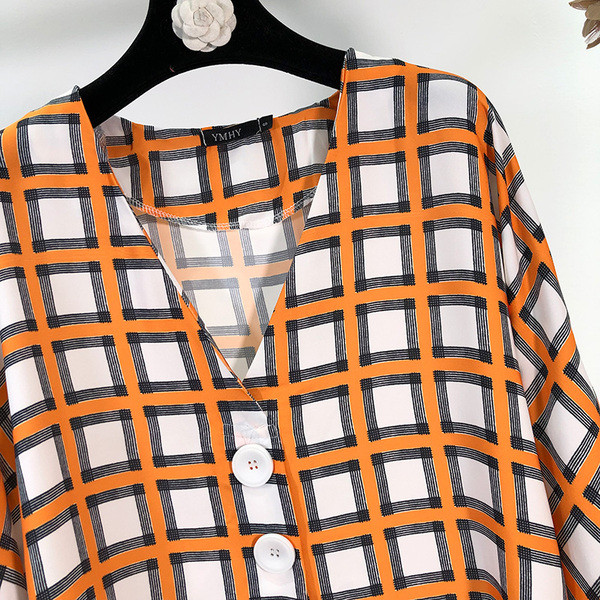 Bluza dama in carouri cu nasturi