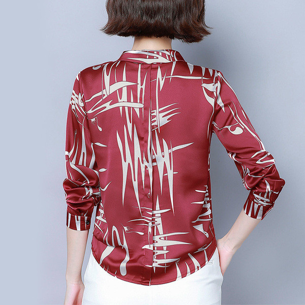 Cămașă de damă actuală în trei culori cu mâneci lungi