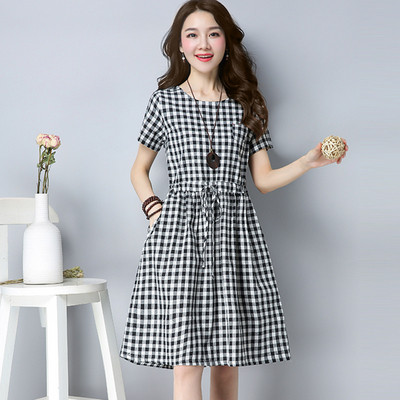 Rochie casual de dama in carouri cu maneci scurte