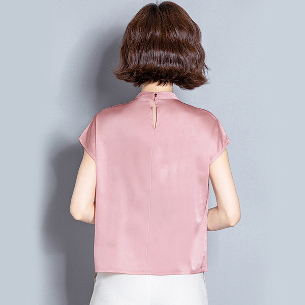 Bluză de damă elegantă, în trei culori, cu mâneci scurte